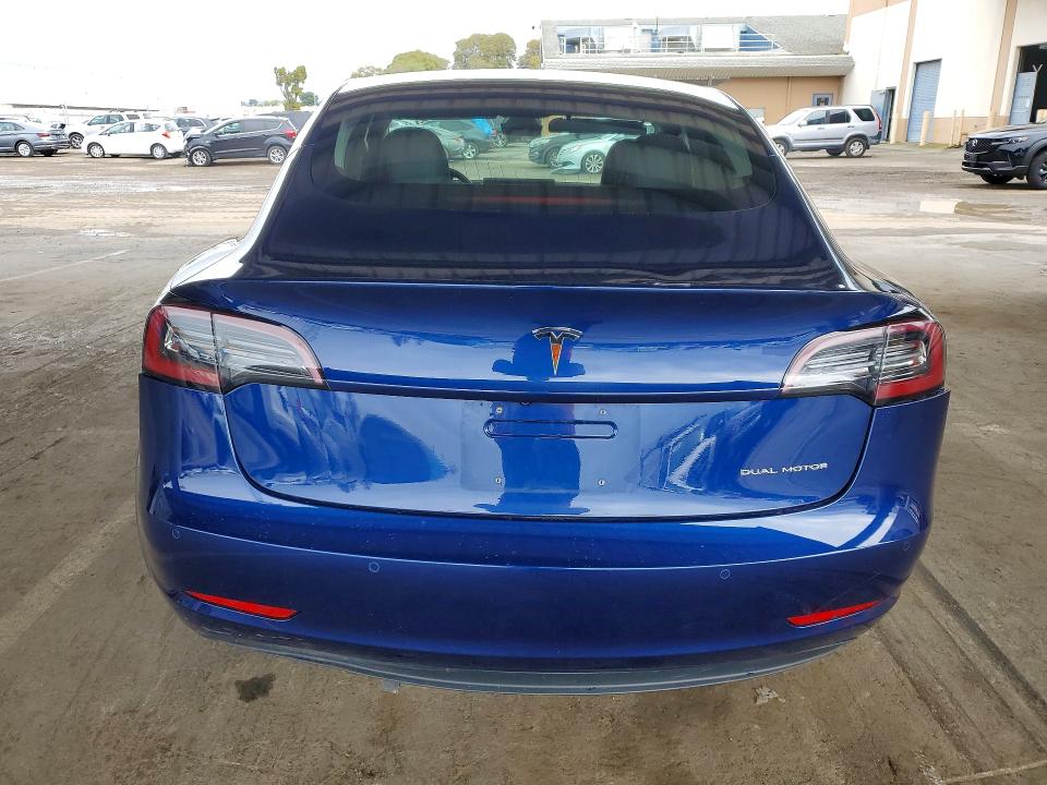 Продажа на аукционе авто 2018 Tesla Model 3, vin: 5YJ3E1EB5JF115985, номер лота: 78347265