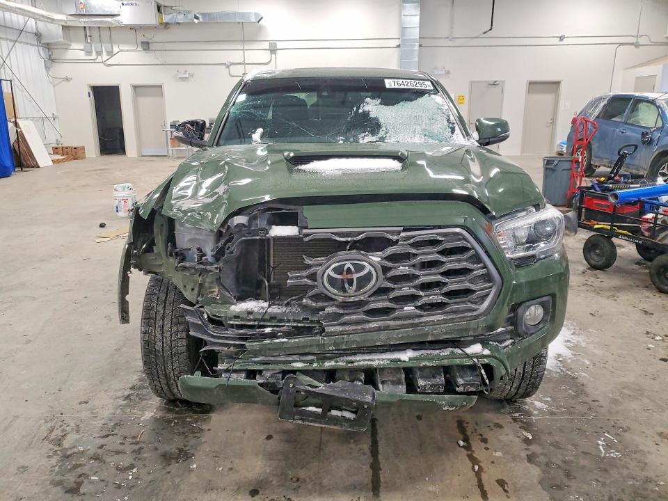 2022 Toyota Tacoma მანქანა იყიდება აუქციონზე, vin: 3TYDZ5BN6NT008948, აუქციონის ნომერი: 76426295