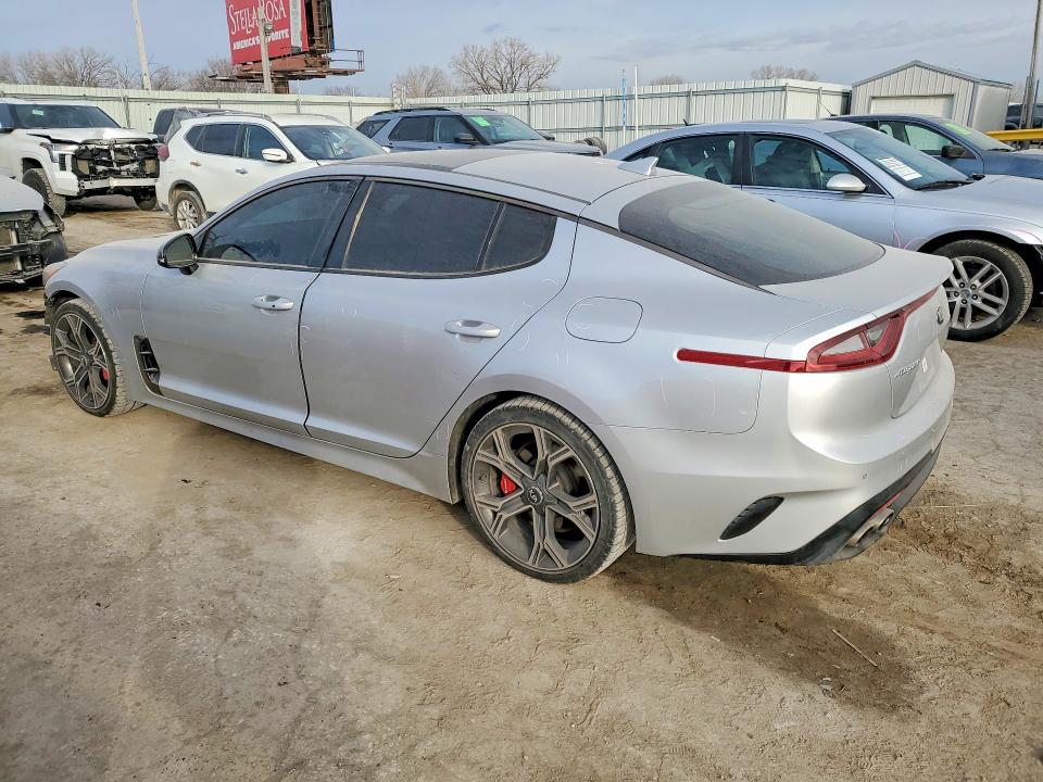 76722365 :رقم المزاد ، KNAE55LC6J6026950 vin ، 2018 Kia Stinger مزاد بيع