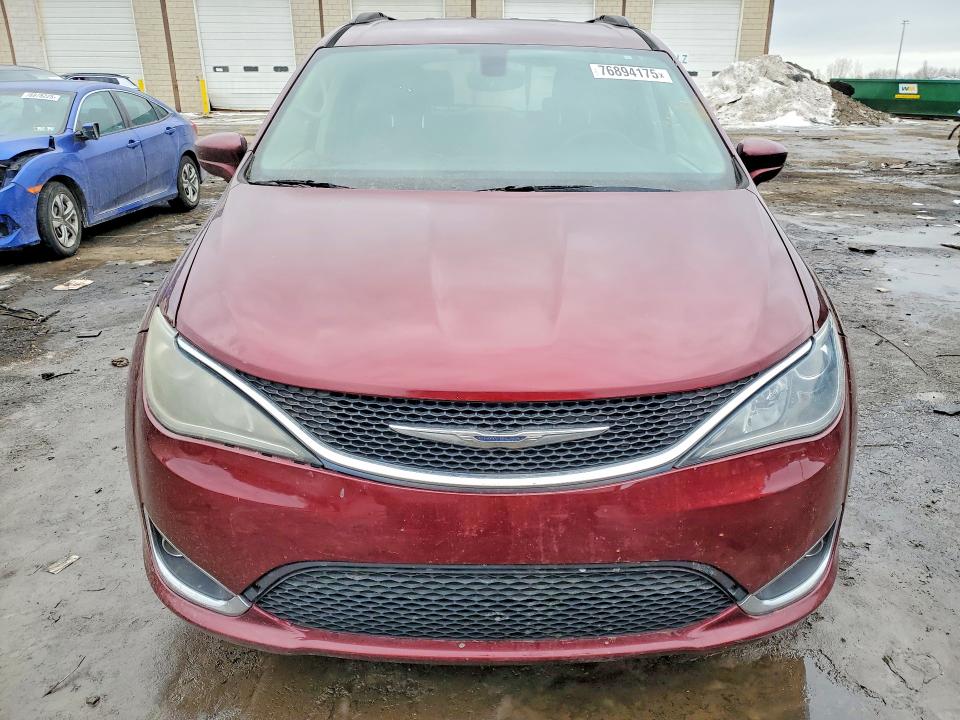 Продаж на аукціоні авто 2017 Chrysler Pacifica, vin: 2C4RC1BG2HR569402, номер лоту: 76894175