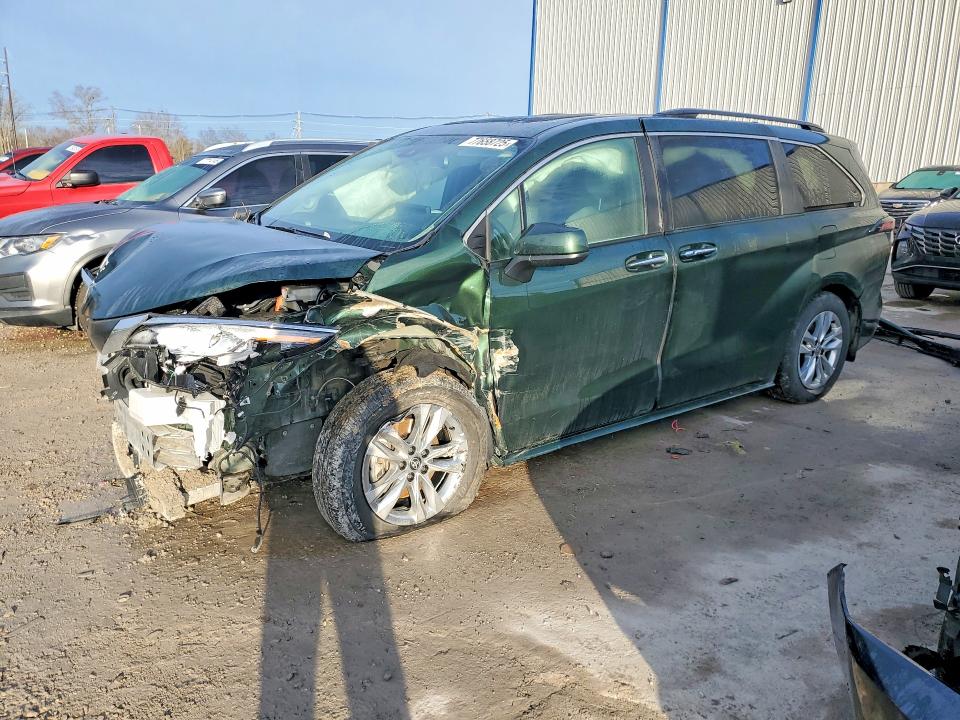 Auction sale of the 2025 Toyota Sienna, vin: 5TDJSKFC3SS199279, lot number: 77658725