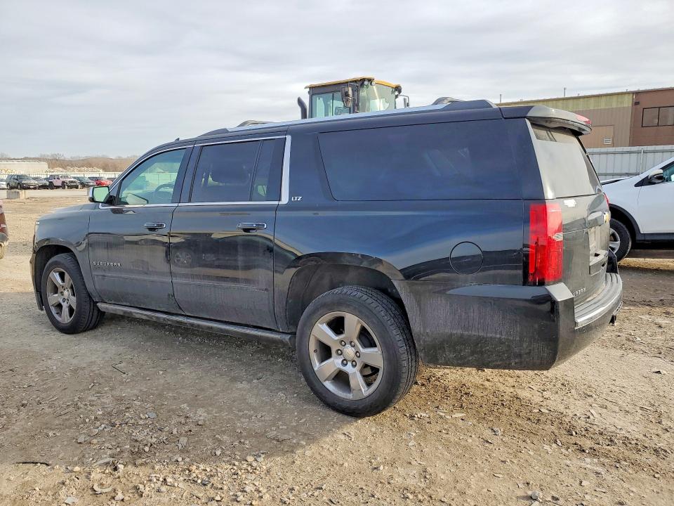 Продаж на аукціоні авто 2016 Chevrolet Suburban, vin: 1GNSKJKC8GR453991, номер лоту: 77842295