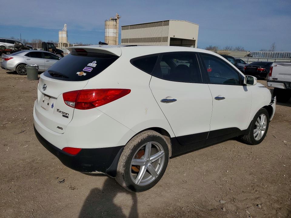 Продаж на аукціоні авто 2013 Hyundai Tucson, vin: KM8JUCAC4DU663570, номер лоту: 77825975