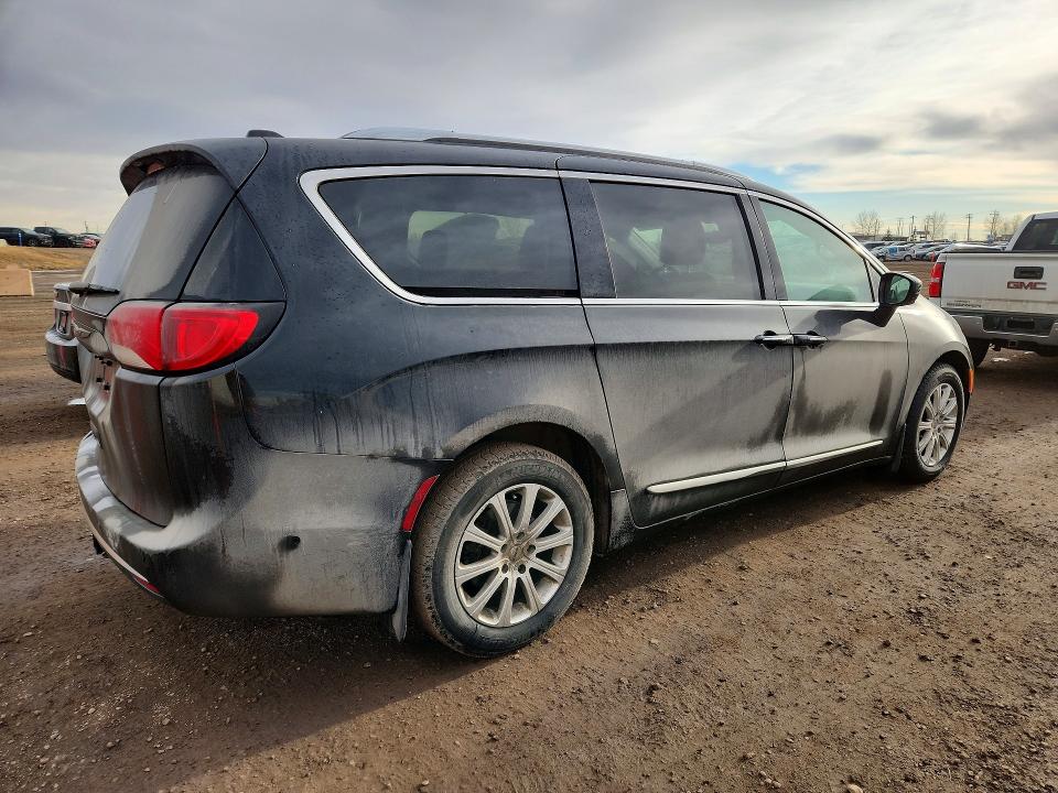 76138765 :رقم المزاد ، 2C4RC1EG8HR544550 vin ، 2017 Chrysler Pacifica T مزاد بيع