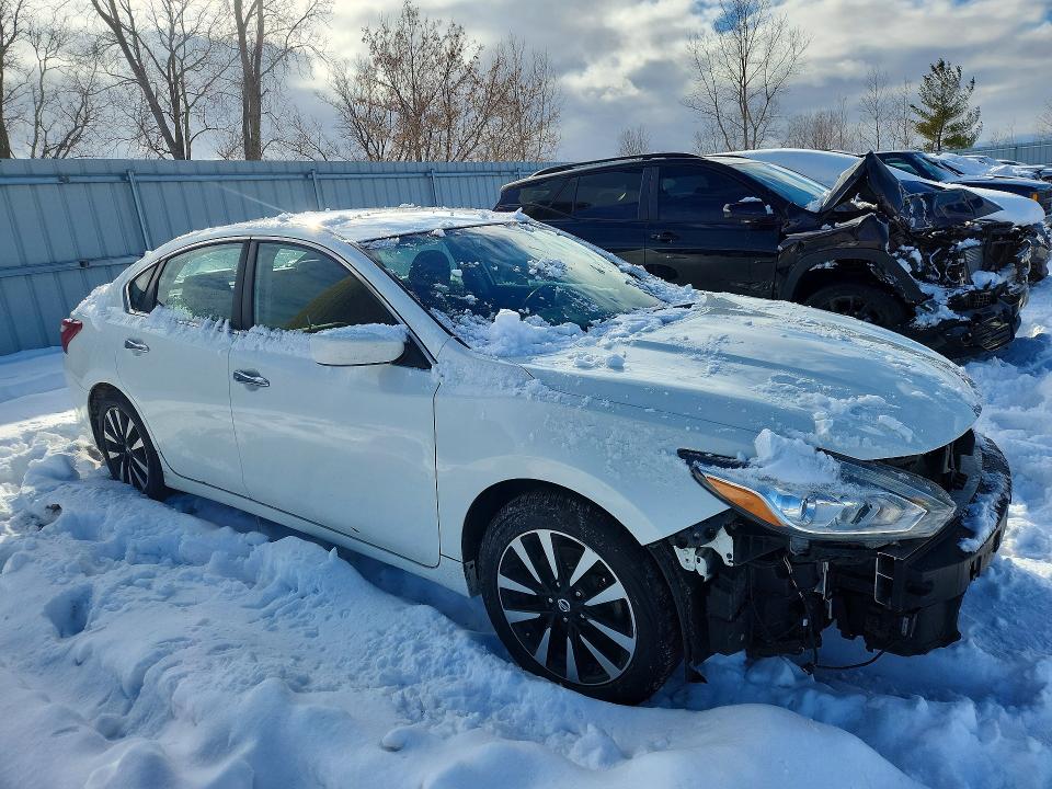 74583615 :رقم المزاد ، 1N4AL3AP5JC266385 vin ، 2018 Nissan Altima مزاد بيع