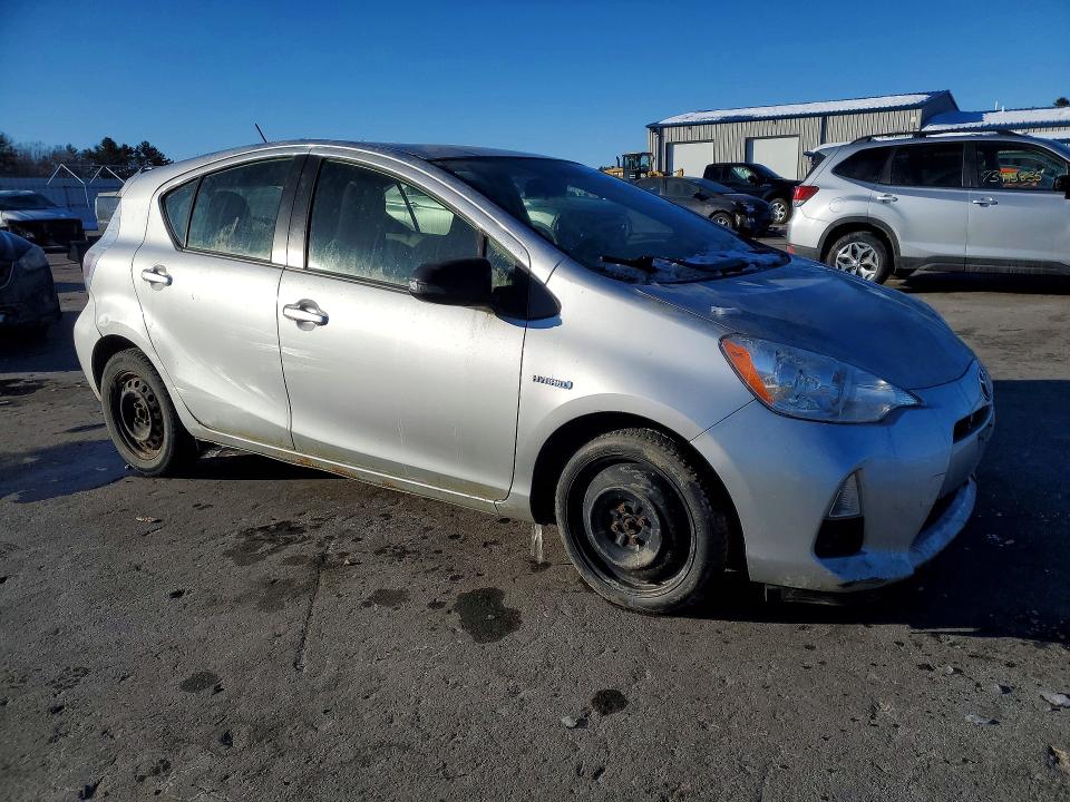 76067005 :رقم المزاد ، JTDKDTB39E1566438 vin ، 2014 Toyota Prius C مزاد بيع
