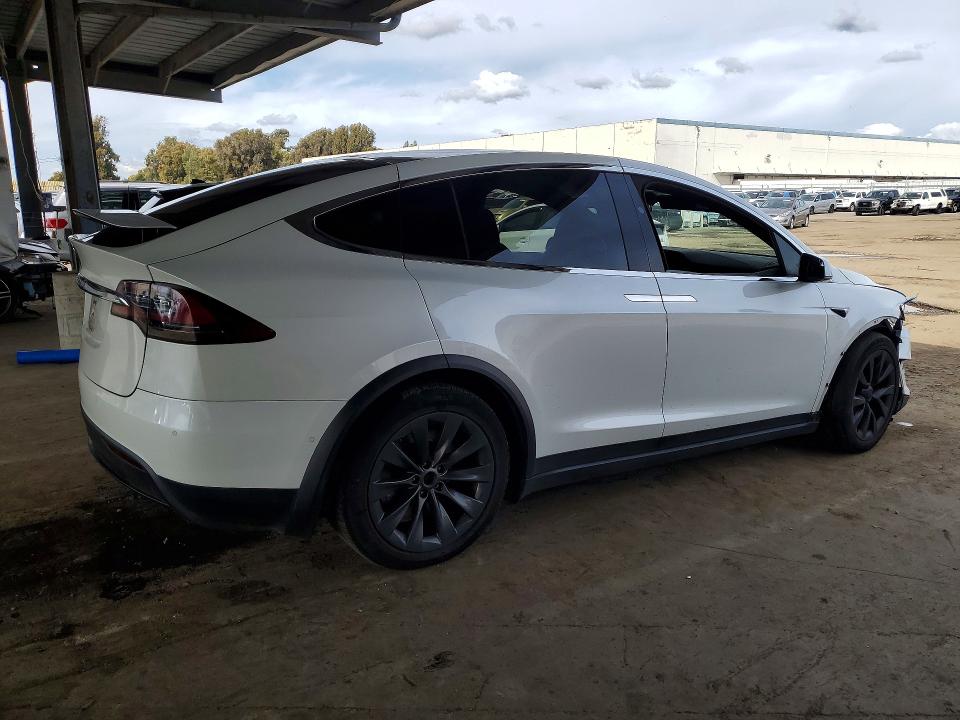 76953965 :رقم المزاد ، 5YJXCAE23JF103793 vin ، 2018 Tesla Model X مزاد بيع