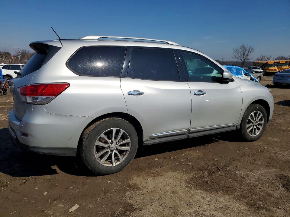 Продажа на аукционе авто 2016 Nissan Pathfinder, vin: 5N1AR2MM5GC652572, номер лота: 79357375