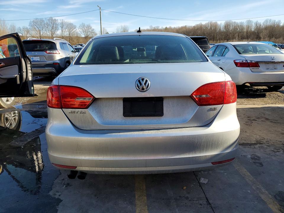 2014 Volkswagen Jetta მანქანა იყიდება აუქციონზე, vin: 3VWD17AJXEM364216, აუქციონის ნომერი: 77018355