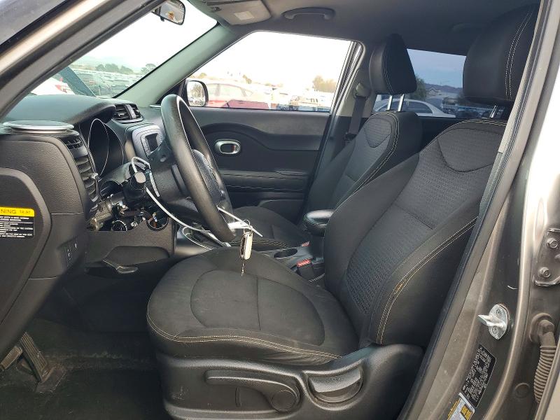 2015 Kia Soul მანქანა იყიდება აუქციონზე, vin: KNDJP3A54F7117897, აუქციონის ნომერი: 76774055
