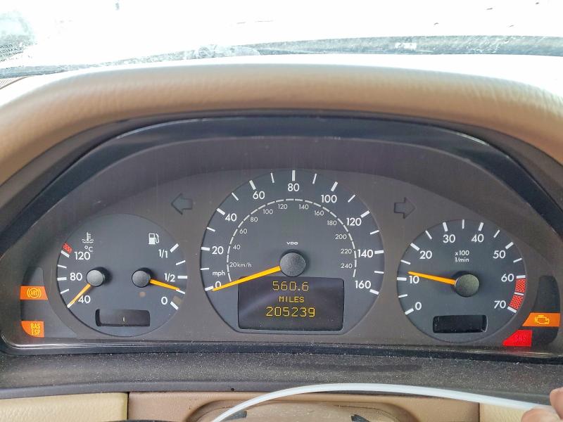 Aukcja sprzedaży 2001 Mercedes-benz E, vin: WDBJF83J61X050690, numer aukcji: 77290185
