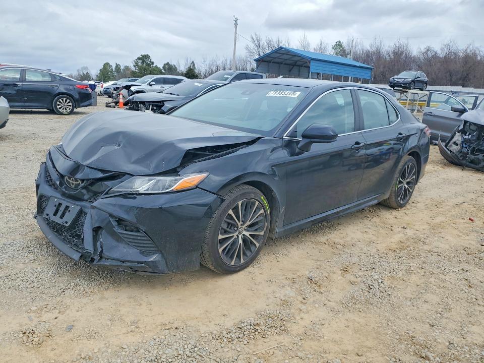 78985395 :رقم المزاد ، 4T1B11HK3KU205174 vin ، 2019 Toyota Camry مزاد بيع