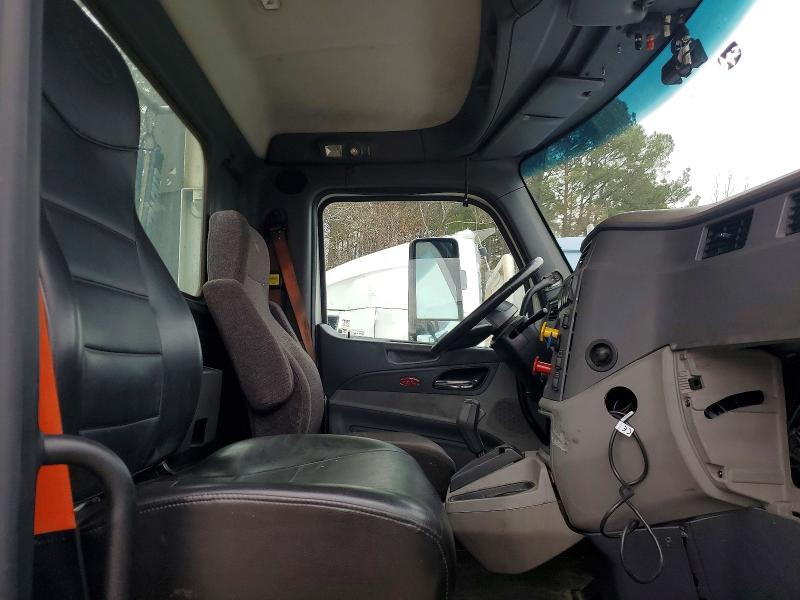 Продаж на аукціоні авто 2017 Peterbilt 579, vin: 1XPBA48X8HD428674, номер лоту: 77520645