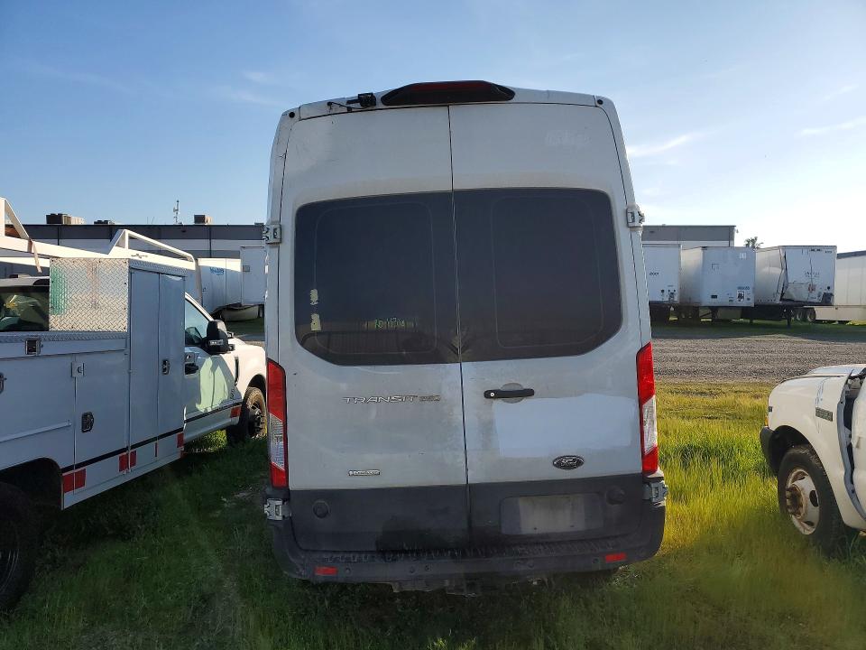 55607136 :رقم المزاد ، 1FDYR2XGXKKA92521 vin ، 2019 Ford Transit U مزاد بيع