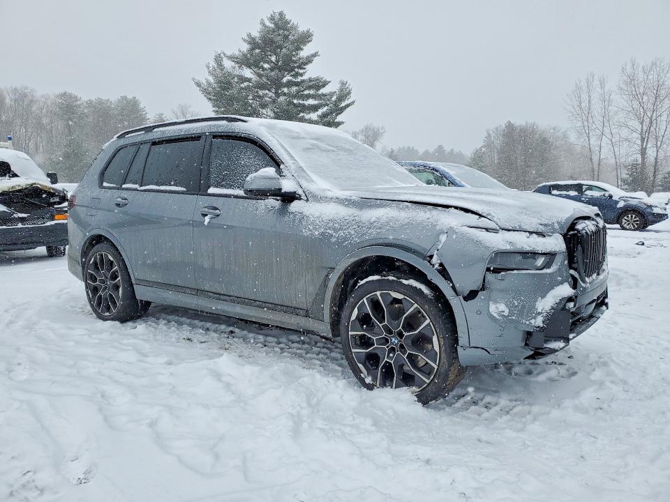 76629765 :رقم المزاد ، 5UX23EM06R9U62884 vin ، 2024 Bmw X7 مزاد بيع