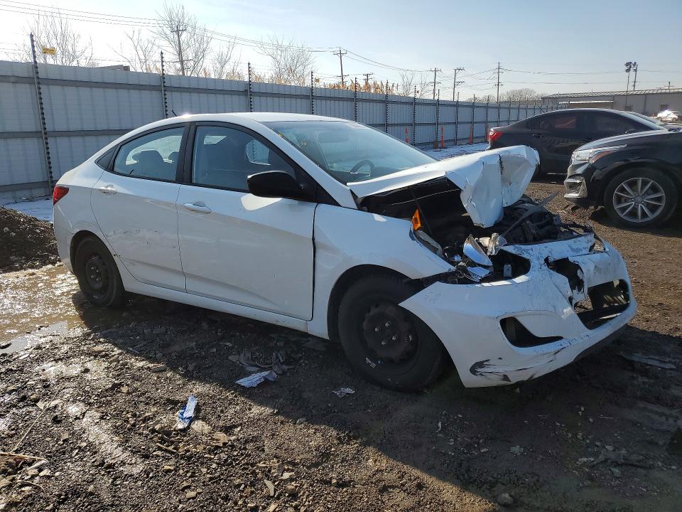 2015 Hyundai Accent მანქანა იყიდება აუქციონზე, vin: KMHCT4AE8FU926892, აუქციონის ნომერი: 76966335