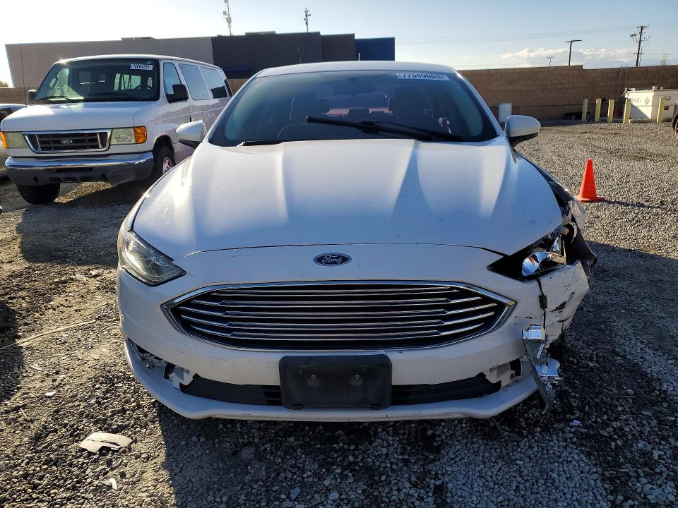 2017 Ford Fusion მანქანა იყიდება აუქციონზე, vin: 3FA6P0H75HR126766, აუქციონის ნომერი: 77549005