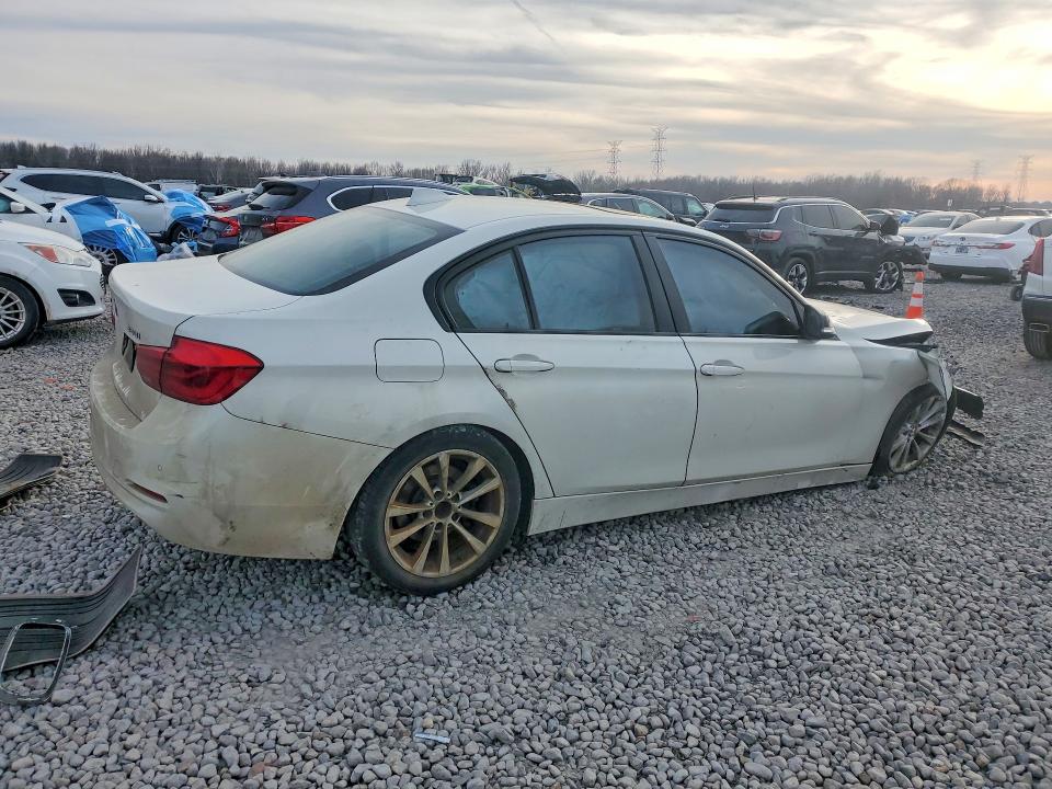 78777405 :رقم المزاد ، WBA8A3C59GK690982 vin ، 2016 Bmw 320 مزاد بيع