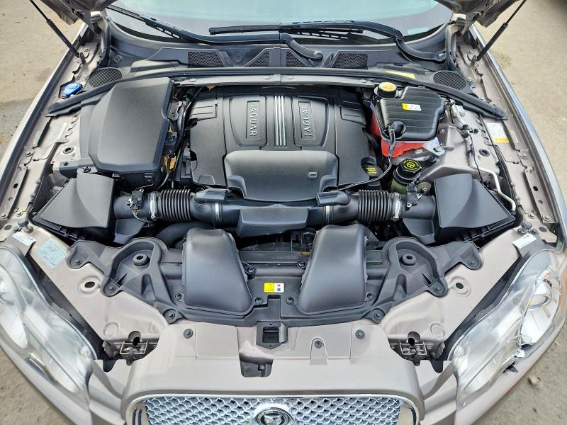 78504215 :رقم المزاد ، SAJWA0FB0BLS02825 vin ، 2011 Jaguar Xf مزاد بيع
