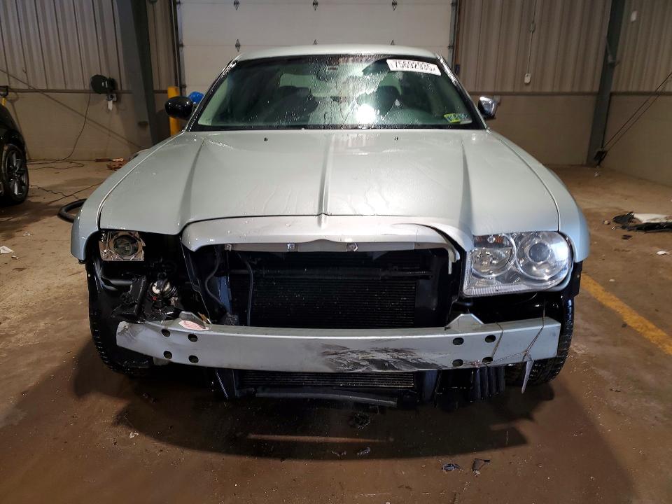 Продажа на аукционе авто 2006 Chrysler 300c, vin: 2C3LK63H76H149168, номер лота: 75692935