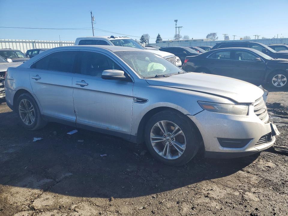 76592935 :رقم المزاد ، 1FAHP2E89DG198363 vin ، 2013 Ford Taurus مزاد بيع