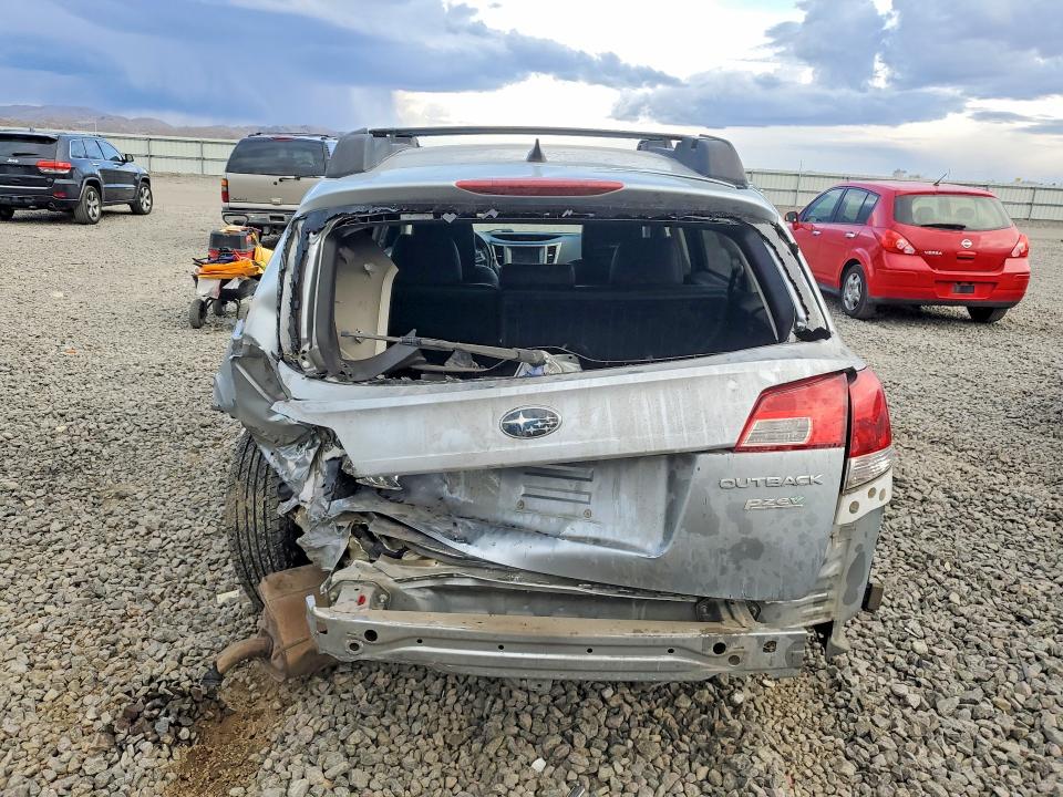 Продаж на аукціоні авто 2014 Subaru Outback, vin: 4S4BRBMC0E3203275, номер лоту: 76471435