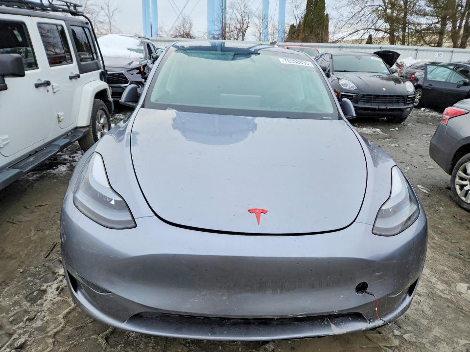 2024 Tesla Model Y მანქანა იყიდება აუქციონზე, vin: 7SAYGDEE2RA326519, აუქციონის ნომერი: 78338035