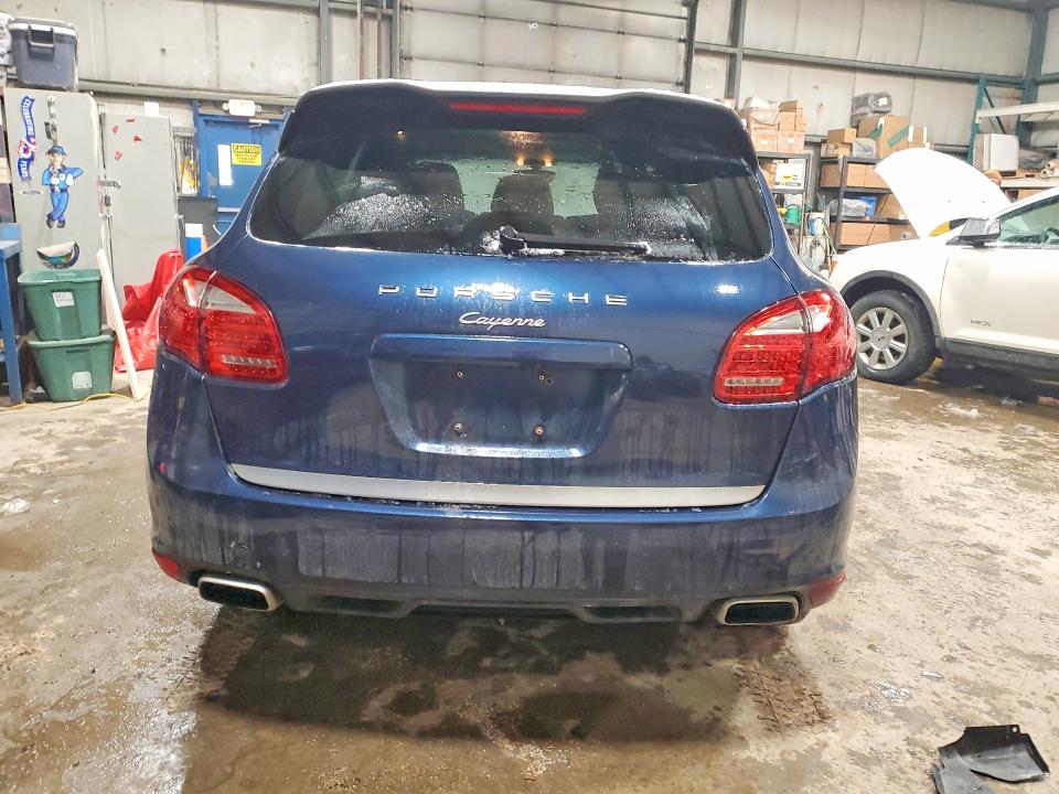 76119945 :رقم المزاد ، WP1AA2A2XBLA06529 vin ، 2011 Porsche Cayenne مزاد بيع