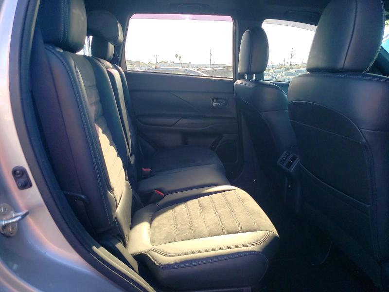 Продаж на аукціоні авто 2019 Mitsubishi Outlander, vin: JA4AZ3A3XKZ055357, номер лоту: 76217325