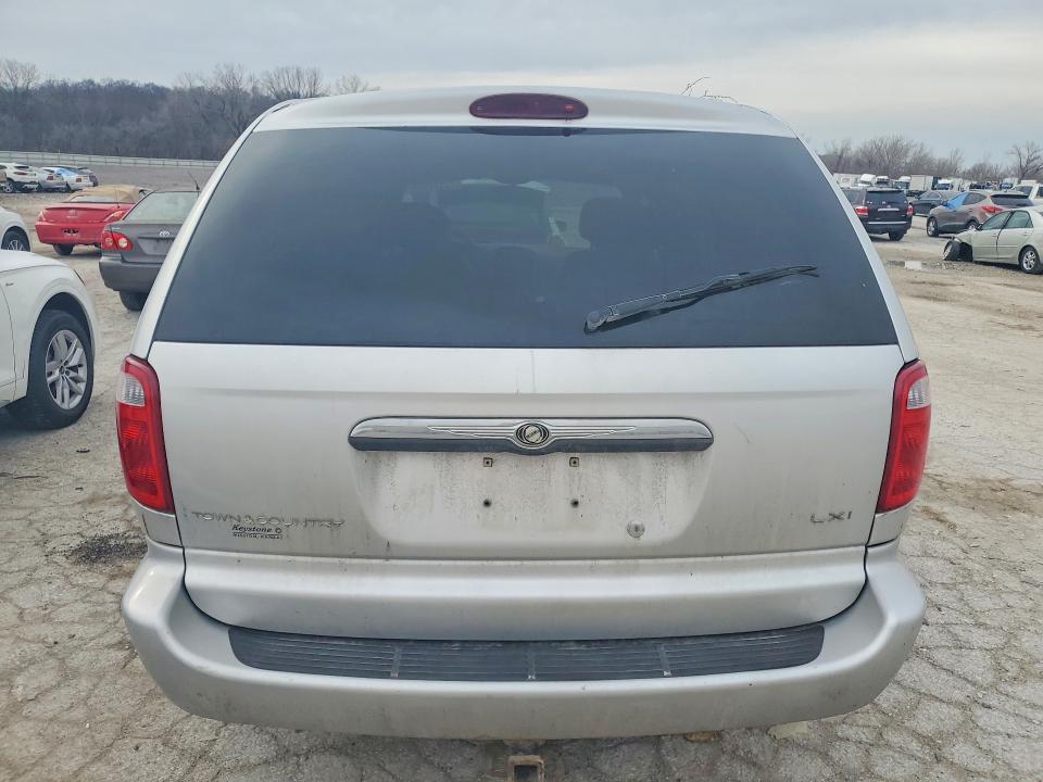 77114125 :رقم المزاد ، 2C8GP54L42R798652 vin ، 2002 Chrysler Town & Country مزاد بيع