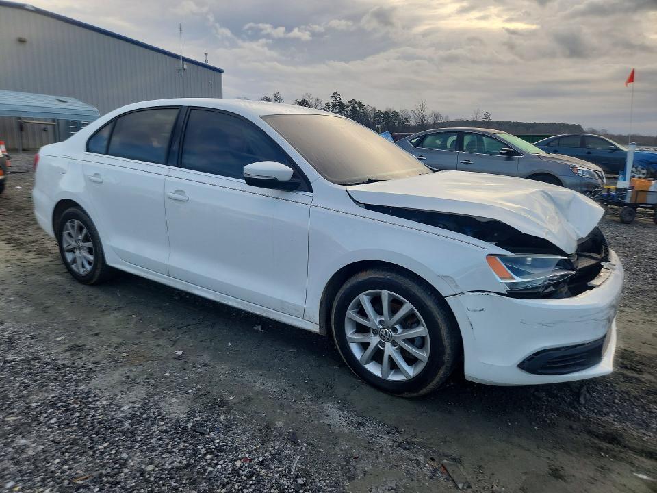 77937625 :رقم المزاد ، 3VWDX7AJ4DM425394 vin ، 2013 Volkswagen Jetta مزاد بيع