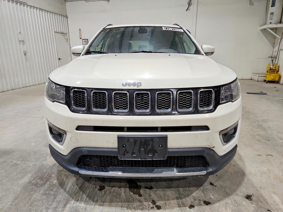 2020 Jeep Compass მანქანა იყიდება აუქციონზე, vin: 3C4NJCCB7LT128860, აუქციონის ნომერი: 77091285