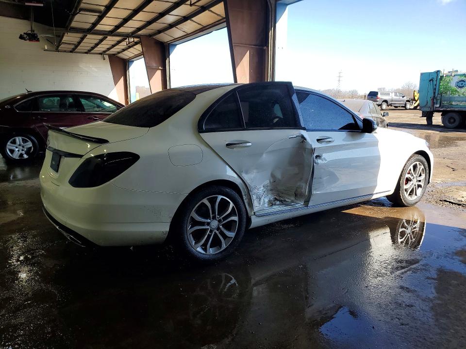 Продажа на аукционе авто 2017 Mercedes-benz C, vin: 55SWF4KB0HU203030, номер лота: 77779815