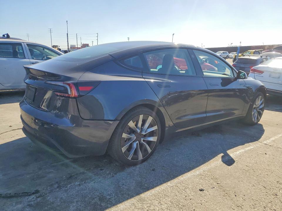 Продажа на аукционе авто 2024 Tesla Model 3, vin: 5YJ3E1EA8RF729772, номер лота: 77314795