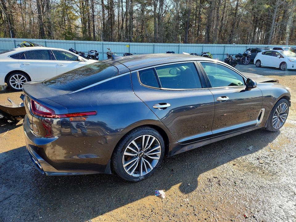2019 Kia Stinger მანქანა იყიდება აუქციონზე, vin: KNAE15LA5K6052905, აუქციონის ნომერი: 75646245