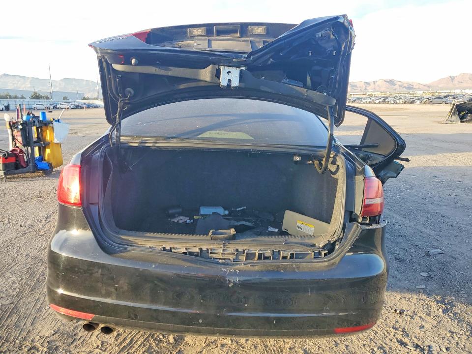 79243475 :رقم المزاد ، 3VW2K7AJXDM205666 vin ، 2013 Volkswagen Jetta مزاد بيع