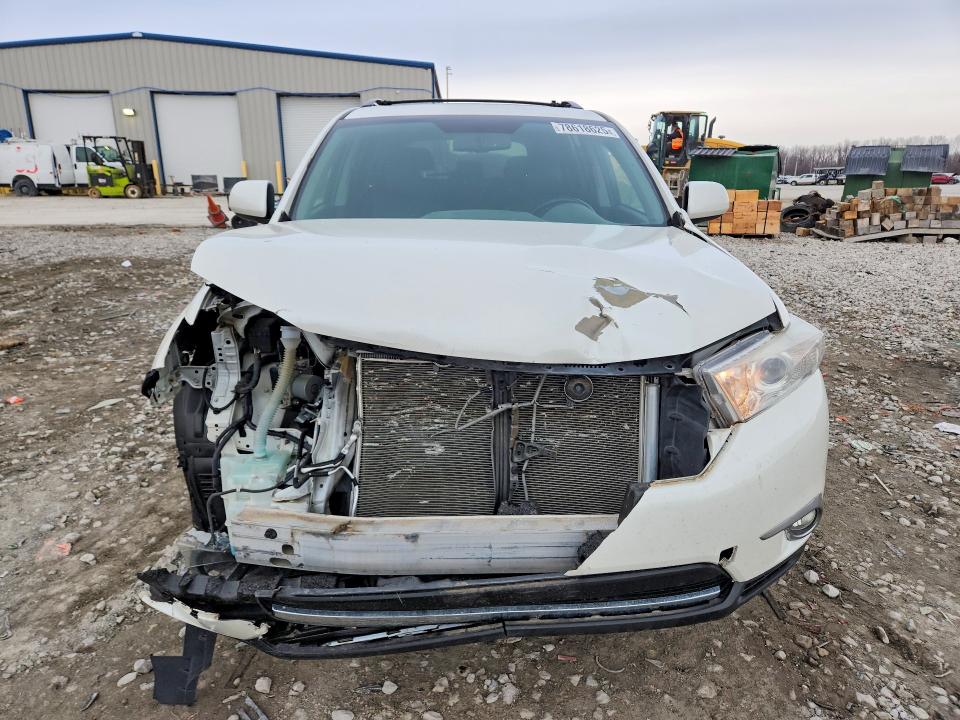 2013 Toyota Highlander მანქანა იყიდება აუქციონზე, vin: 5TDBK3EH9DS218377, აუქციონის ნომერი: 78618625