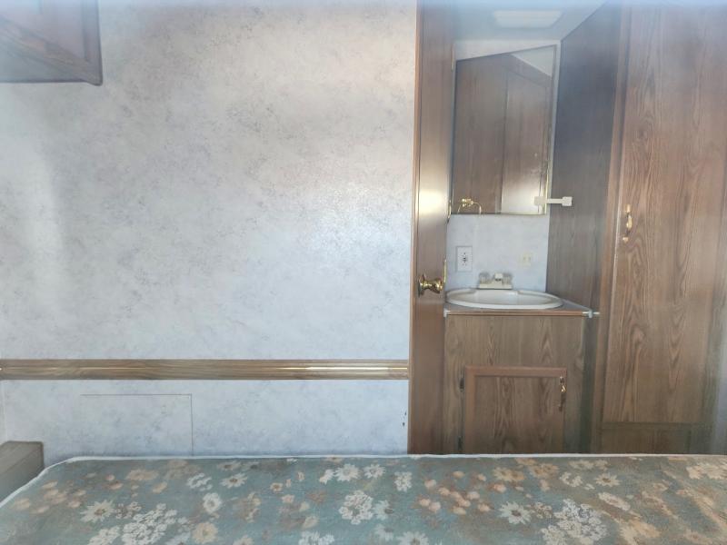 1995 Prowler Travel Trailer მანქანა იყიდება აუქციონზე, vin: 1EC1C242XS2377312, აუქციონის ნომერი: 76786015
