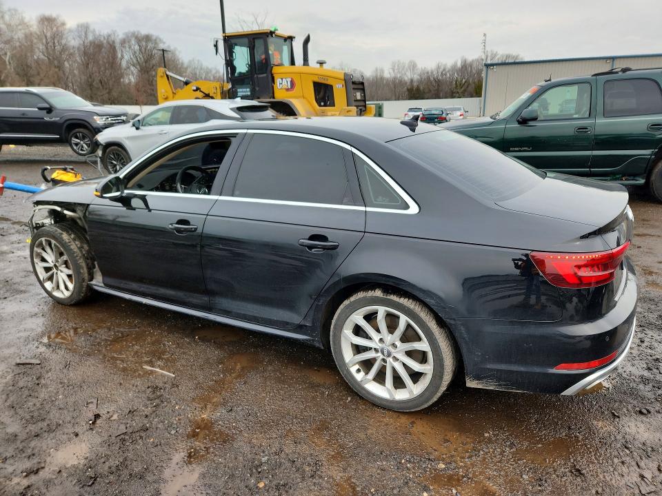 Продажа на аукционе авто 2019 Audi A4, vin: WAUENAF43KA015500, номер лота: 77317295