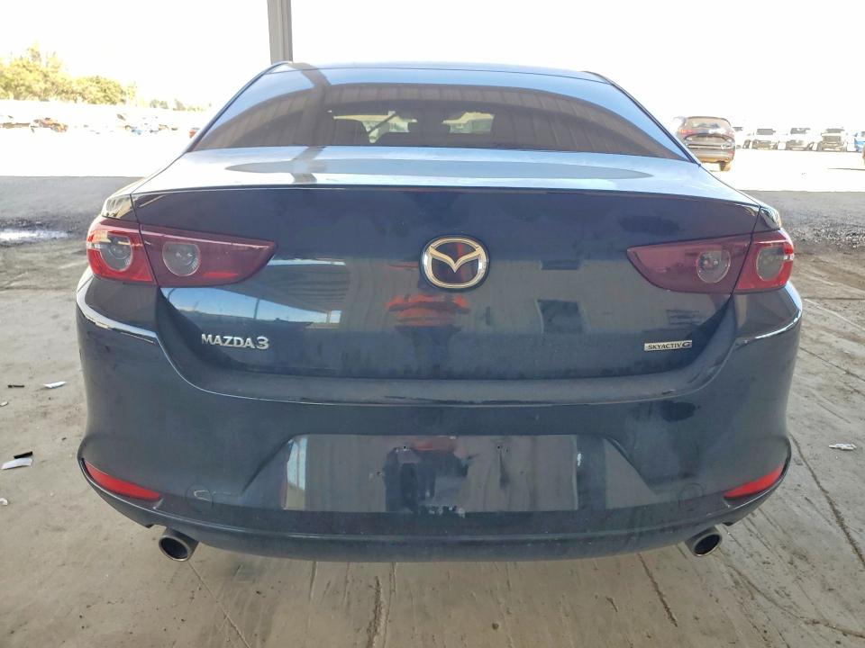 76234825 :رقم المزاد ، 3MZBPAA77MM204302 vin ، 2021 Mazda 3 مزاد بيع
