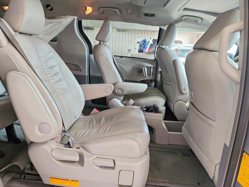 2011 Toyota Sienna მანქანა იყიდება აუქციონზე, vin: 5TDDK3DC6BS029911, აუქციონის ნომერი: 79528885
