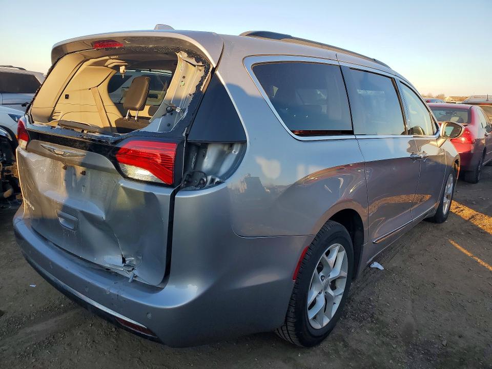 Продаж на аукціоні авто 2017 Chrysler Pacifica, vin: 2C4RC1BG2HR831290, номер лоту: 78971805