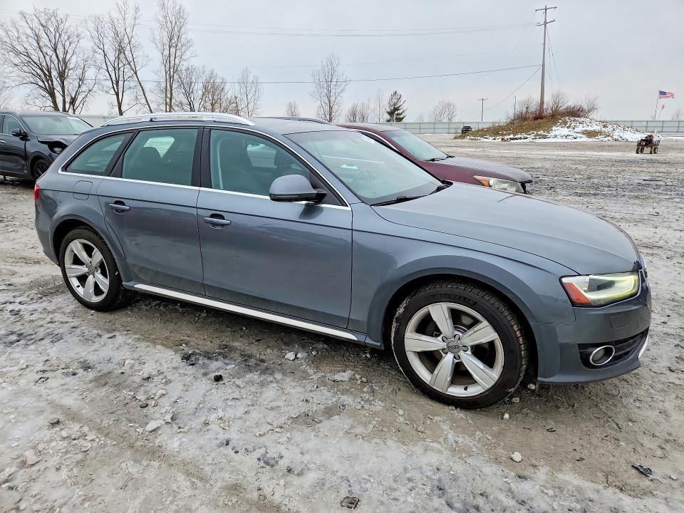 Продажа на аукционе авто 2013 Audi A4 Allroad, vin: WA1UFAFL8DA047939, номер лота: 77944075