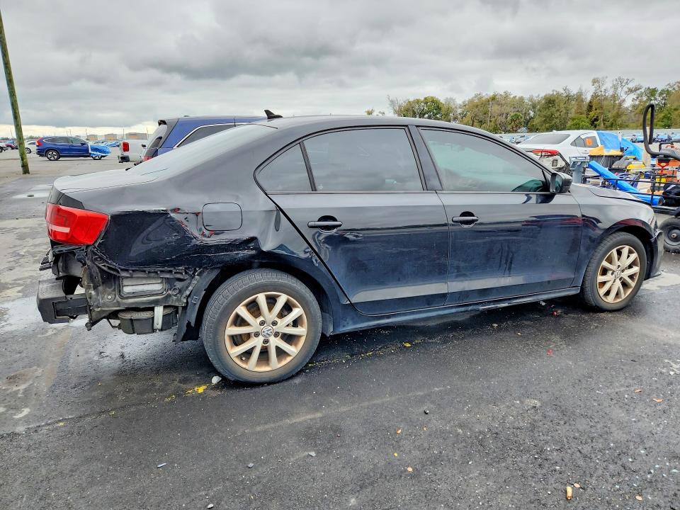 Продажа на аукционе авто 2015 Volkswagen Jetta, vin: 3VWD17AJ6FM237772, номер лота: 76869365