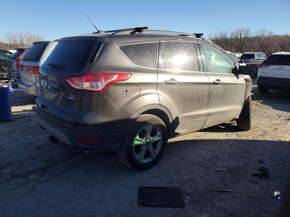 76379785 :رقم المزاد ، 1FMCU9GX4GUC28736 vin ، 2016 Ford Escape مزاد بيع
