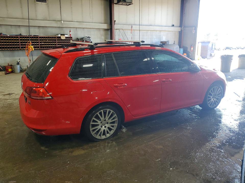 79040235 :رقم المزاد ، 3VW017AU6HM518014 vin ، 2017 Volkswagen Golf Sportwagen مزاد بيع