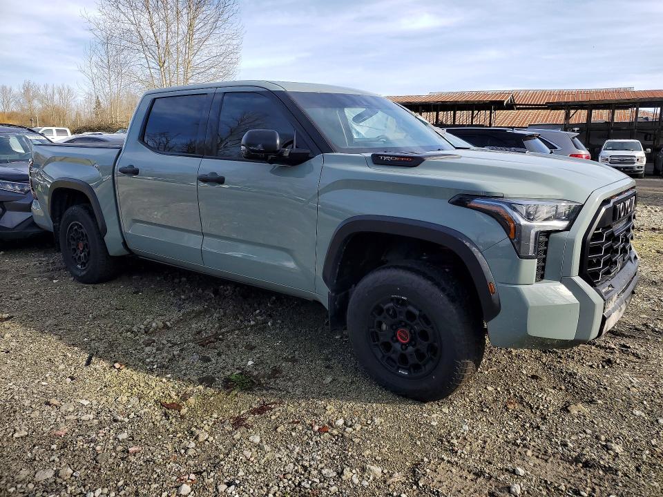 Продажа на аукционе авто 2022 Toyota Tundra Cre, vin: 5TFPC5DB3NX002905, номер лота: 74300445