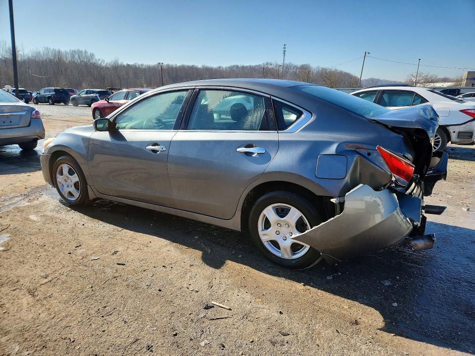 2015 Nissan Altima მანქანა იყიდება აუქციონზე, vin: 1N4AL3AP3FN888284, აუქციონის ნომერი: 75303055