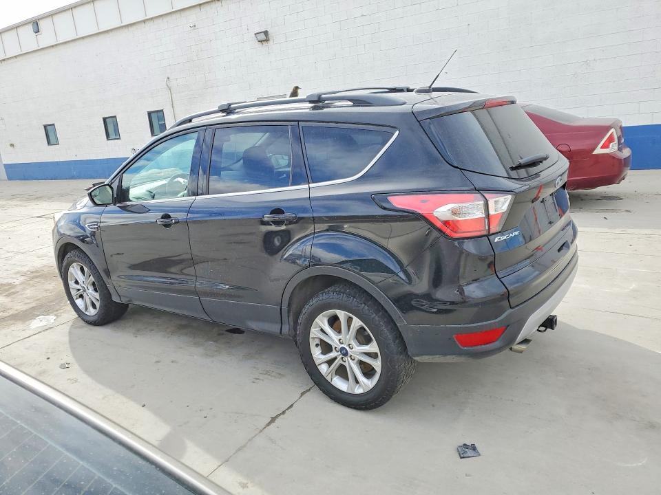 Продажа на аукционе авто 2018 Ford Escape, vin: 1FMCU9GD1JUB44578, номер лота: 77984835