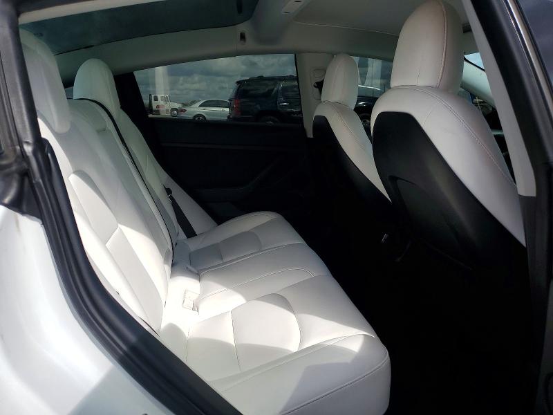 77231285 :رقم المزاد ، 5YJ3E1EA3MF028811 vin ، 2021 Tesla Model 3 مزاد بيع